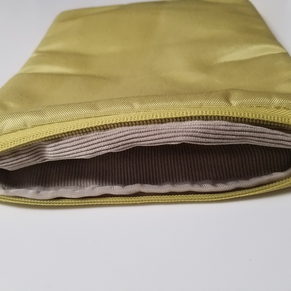 Golla Generation Mobile Bag - Picture 3 of 3